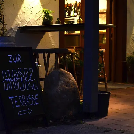 Weingut Spaeter-veit 宾馆 *